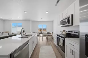 2235 S Wolverine Way, Washington, UT 84780 - Photo 12