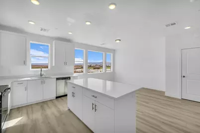 5599 S Carnelian Parkway #604, Saint George, UT 84790 - Photo 2