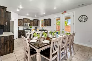 379 N Puerta Dr, Washington, UT 84780 - Photo 12