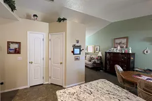 210 N Mall Dr, Saint George, UT 84790 - Photo 12