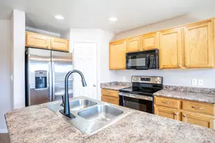 3155 S Hidden Valley Dr, Saint George, UT 84790 - Photo 30