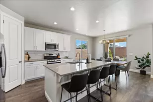 4687 W 2820 S, Hurricane, UT 84737 - Photo 6