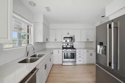 885 N Horsemans Park Dr, Dammeron Valley, UT 84783 - Photo 12