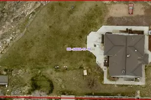 1065 N Canyon St, Hildale, UT 84784 - Photo 2