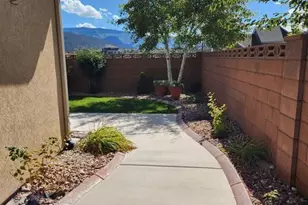 2445 W Cresent Heights Dr, Cedar City, UT 84720 - Photo 10