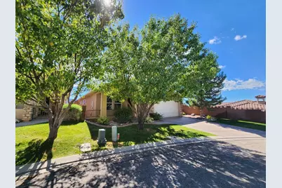 2445 W Cresent Heights Dr, Cedar City, UT 84720 - Photo 2