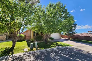 2445 W Cresent Heights Dr, Cedar City, UT 84720 - Photo 2