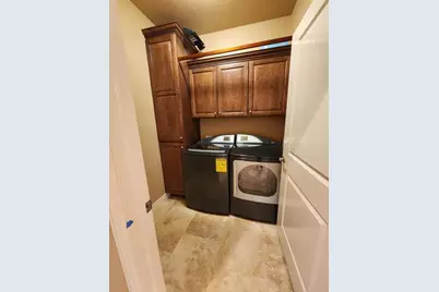 2445 W Cresent Heights Dr, Cedar City, UT 84720 - Photo 26