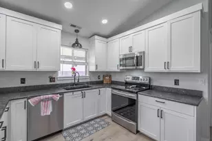 937 W Yucca Ln, Washington, UT 84780 - Photo 52