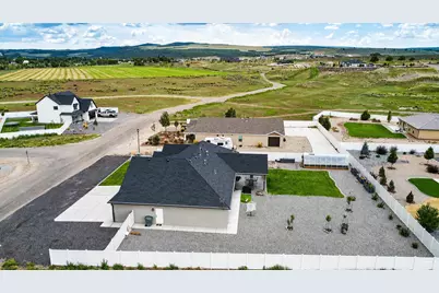 659 N Creekview Dr, Panguitch, UT 84759 - Photo 4