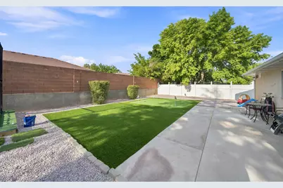 2277 E 350 N, Saint George, UT 84790 - Photo 30
