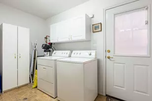 1050 W Red Hills Pkwy, Washington, UT 84780 - Photo 28