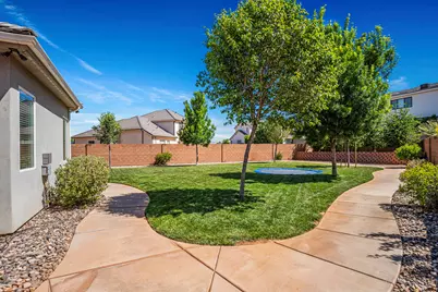 453 E 3975 S, Washington, UT 84780 - Photo 4