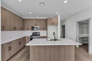 1588 E Centaurus Wy, Washington, UT 84780 - Photo 4
