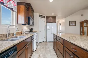 16 E Sunset Rdg Dr, Hurricane, UT 84737 - Photo 10