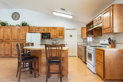 620 W 250 S, Hurricane, UT 84737 - Photo 8