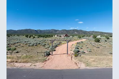963 E 800 N, New Harmony, UT 84757 - Photo 4