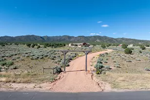 963 E 800 N, New Harmony, UT 84757 - Photo 4
