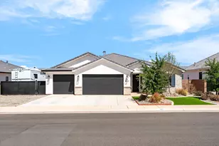 447 E 4290 S, Washington, UT 84780 - Photo 4