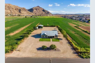 807 W 1500 S, Hurricane, UT 84737 - Photo 2