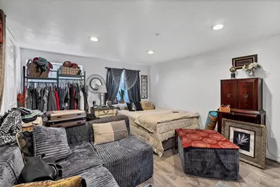 780 N Lauritzen, Hildale, UT 84784 - Photo 26