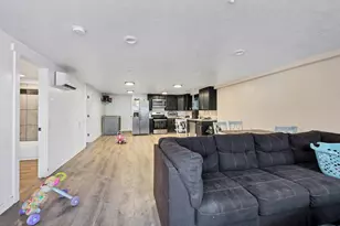 780 N Lauritzen, Hildale, UT 84784 - Photo 14