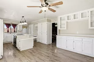 2135 N Wedgewood Ln, Cedar City, UT 84721 - Photo 8
