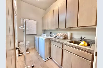 8 Basalt Cir, Santa Clara, UT 84765 - Photo 42