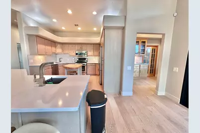 8 Basalt Cir, Santa Clara, UT 84765 - Photo 16