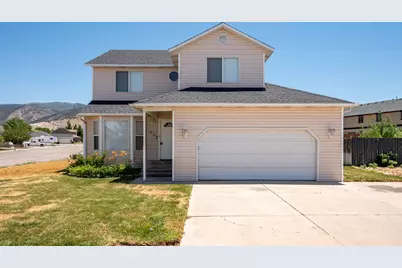 1582 N Cedar Blvd, Cedar City, UT 84720 - Photo 1
