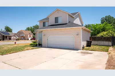 1582 N Cedar Blvd, Cedar City, UT 84720 - Photo 2
