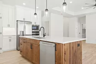 611 S Renze Adams St, Cedar City, UT 84720 - Photo 14