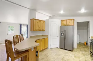 349 N Foothill Dr, Cedar City, UT 84721 - Photo 6