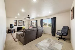 1817 E Howard Ln, Saint George, UT 84790 - Photo 36