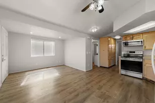 1150 W Red Hills Pkwy, Washington, UT 84780 - Photo 8