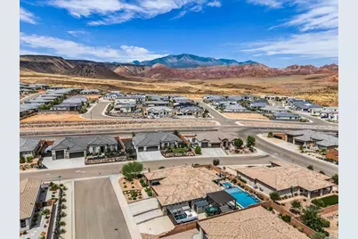 2054 N Red Sky Dr, Washington, UT 84780 - Photo 12