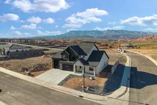 1919 W 400 N, Hurricane, UT 84737 - Photo 4
