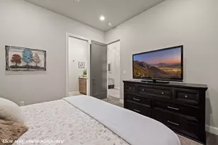 728 W Sir Monte Dr, Saint George, UT 84790 - Photo 36