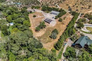 580 S Stagecoach Dr, Brookside, UT 84782 - Photo 4