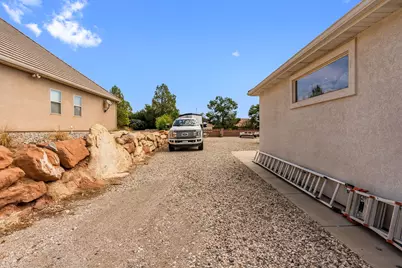 2297 S 1880 East St, Saint George, UT 84790 - Photo 46