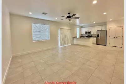 258 N 2470 W, Hurricane, UT 84737 - Photo 2