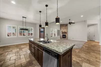 3308 S Red Sands Way, Hurricane, UT 84737 - Photo 8