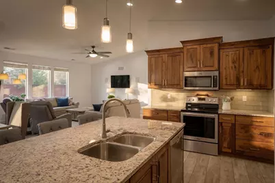 2813 S 3300 W, Hurricane, UT 84737 - Photo 8