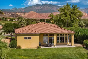 1019 W Shadow Ridge Dr, Washington, UT 84780 - Photo 32