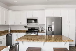 1457 W Topaz Dr, Cedar City, UT 84720 - Photo 2
