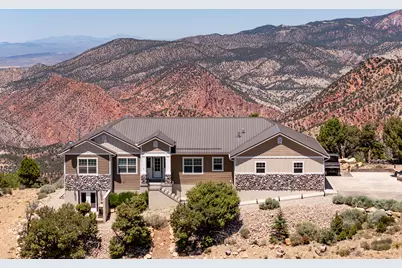 1911 S High Cedar View Dr, Cedar City, UT 84720 - Photo 2