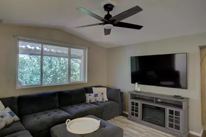 128 Overlook Ln, Hurricane, UT 84737 - Photo 8