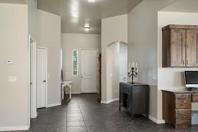 279 E Memory Ln, Washington, UT 84780 - Photo 4
