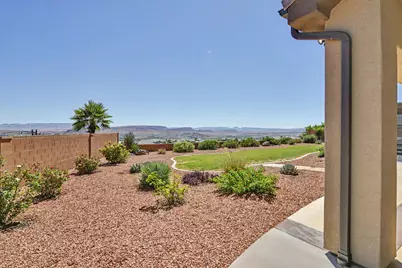74 N Cliffside Dr, Washington, UT 84780 - Photo 24