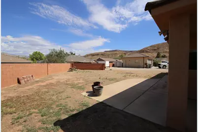 679 N 75 E, La Verkin, UT 84745 - Photo 4